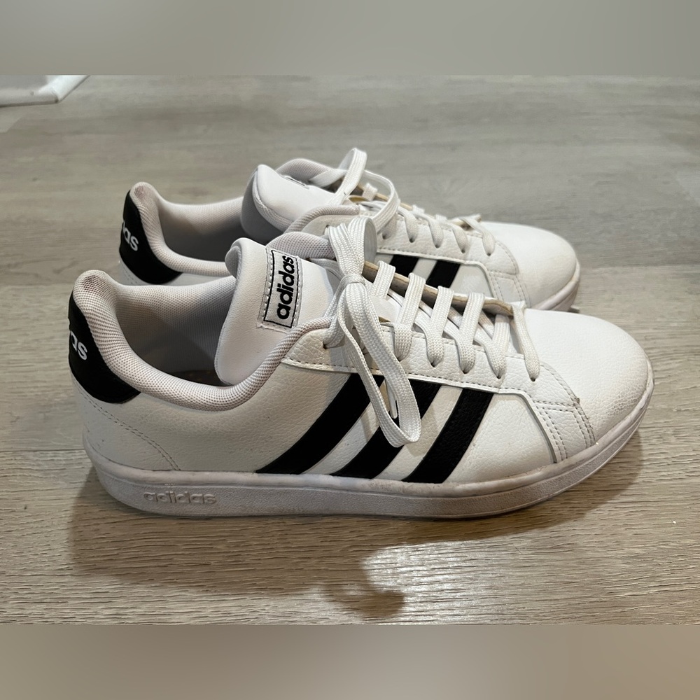 Black and White Adidas Sneakers, Size 8.5 - Picture 2 of 5
